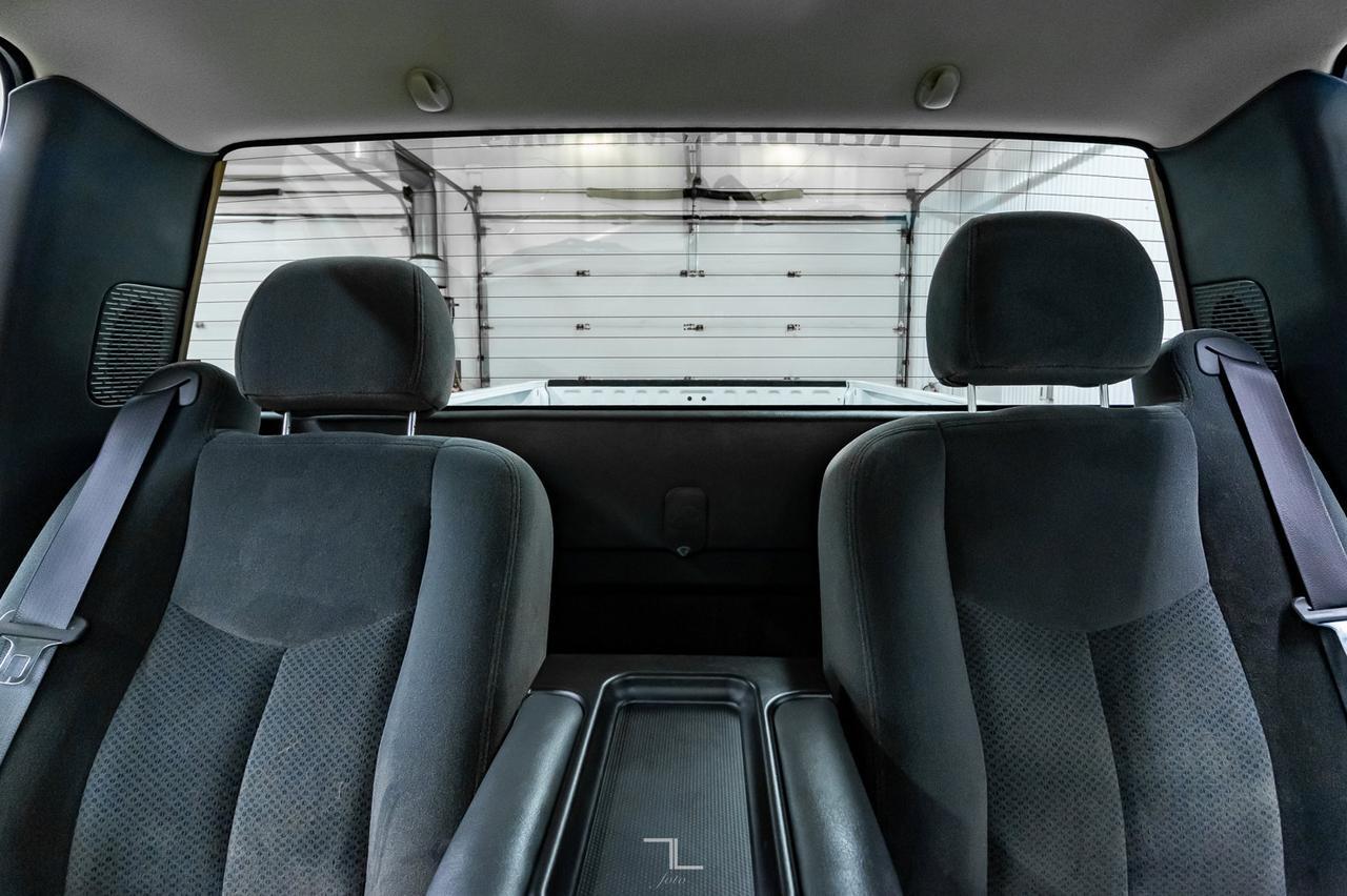 2005 Chevrolet Silverado 1500 4x4 Reg Cab LS Longbox Red Deer AB