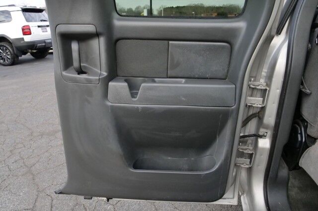 2005 Chevrolet Silverado 1500 LS / Light Duty Power Package / 5.3L V8! High Point NC