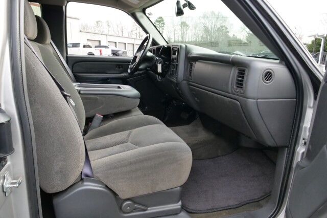 2005 Chevrolet Silverado 1500 LS / Light Duty Power Package / 5.3L V8! High Point NC