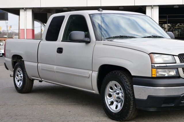 2005 Chevrolet Silverado 1500 LS / Light Duty Power Package / 5.3L V8! High Point NC