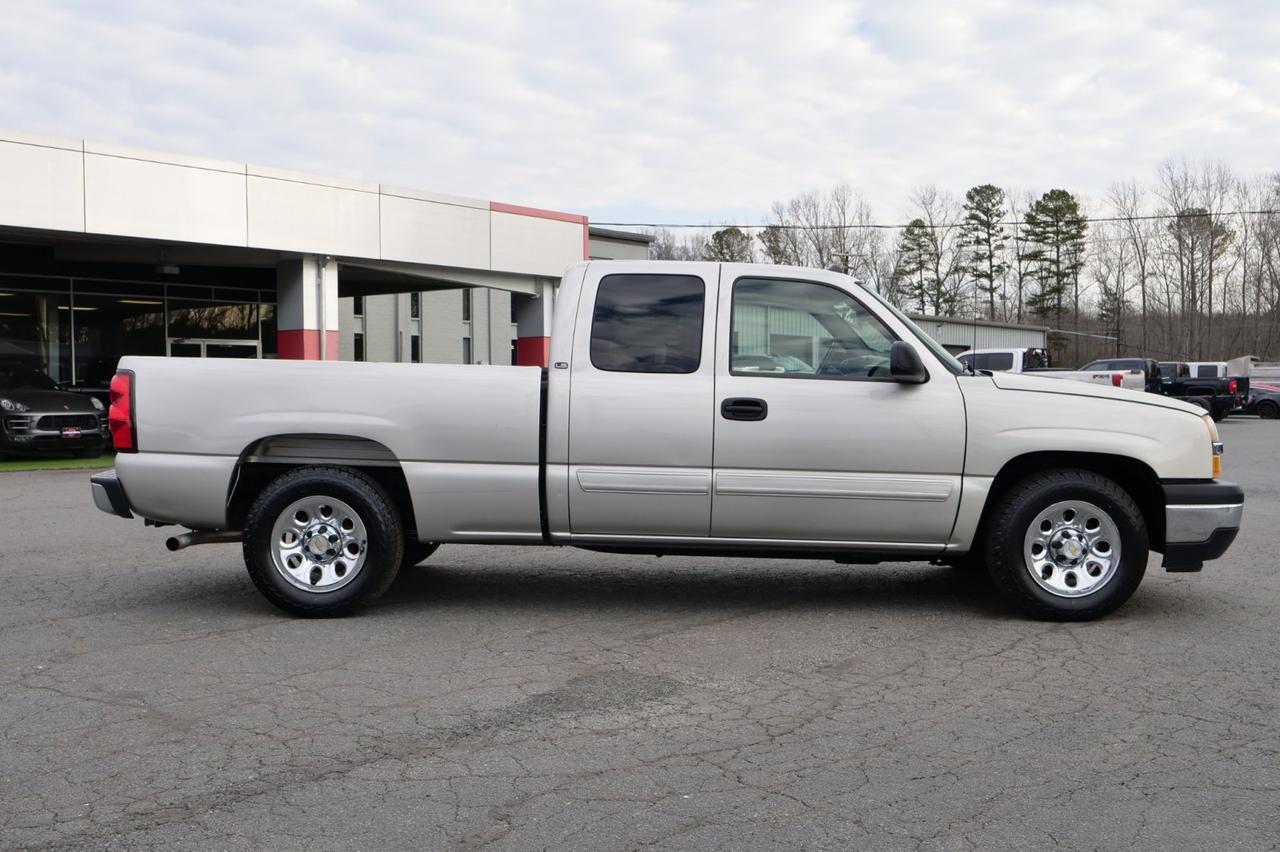 2005 Chevrolet Silverado 1500 LS / Light Duty Power Package / 5.3L V8! Lincolnton NC