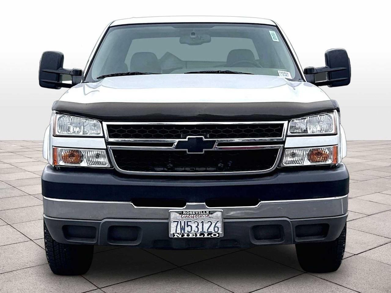 2005 Chevrolet Silverado 2500HD LS