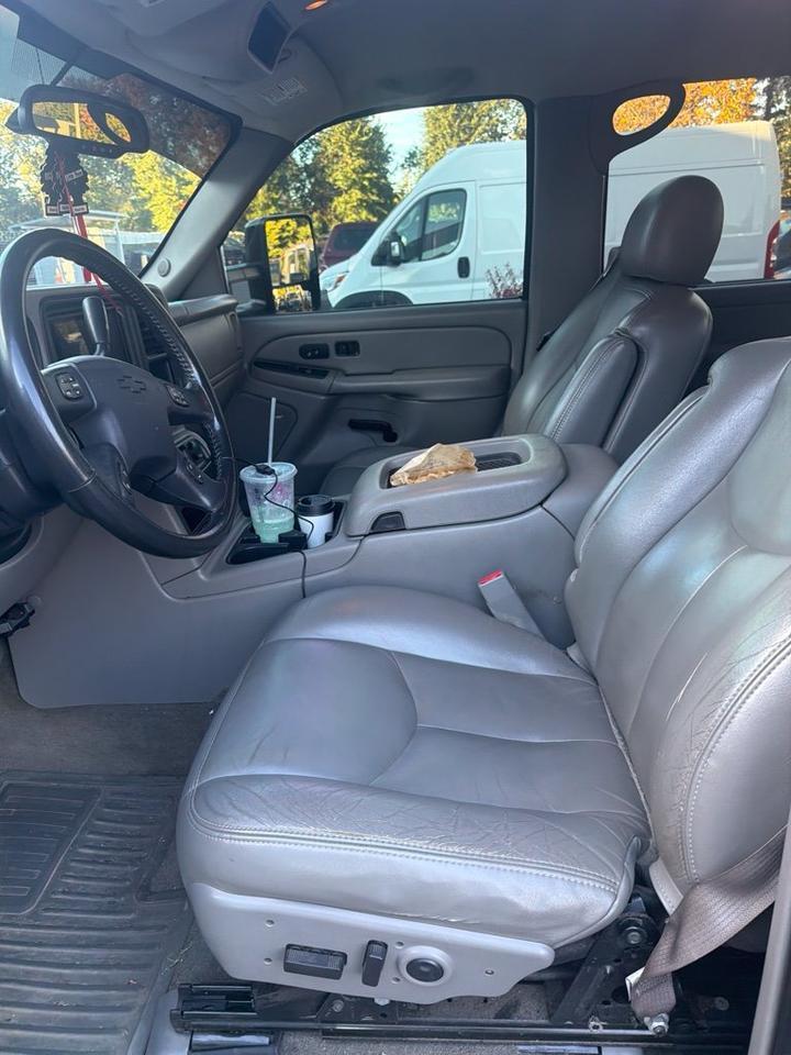 2005 Chevrolet Silverado 2500HD LT Gresham OR