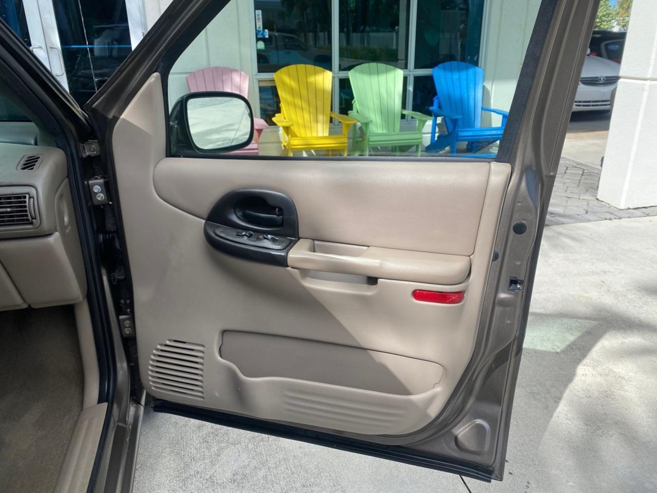 2005 Chevrolet Venture LS LOW MILES 48,285 Pompano Beach FL