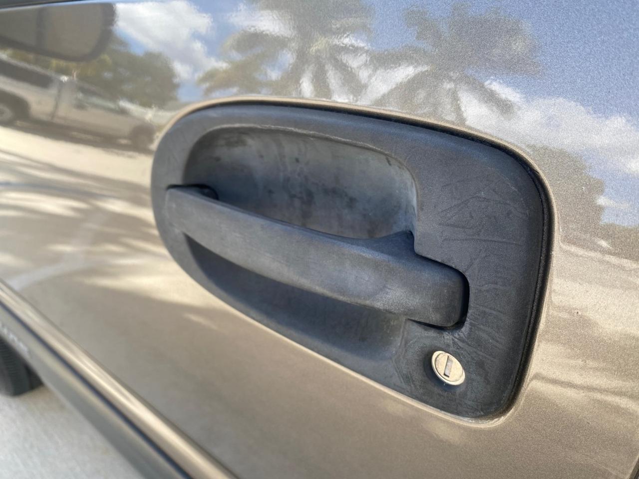 2005 Chevrolet Venture LS LOW MILES 48,285 Pompano Beach FL