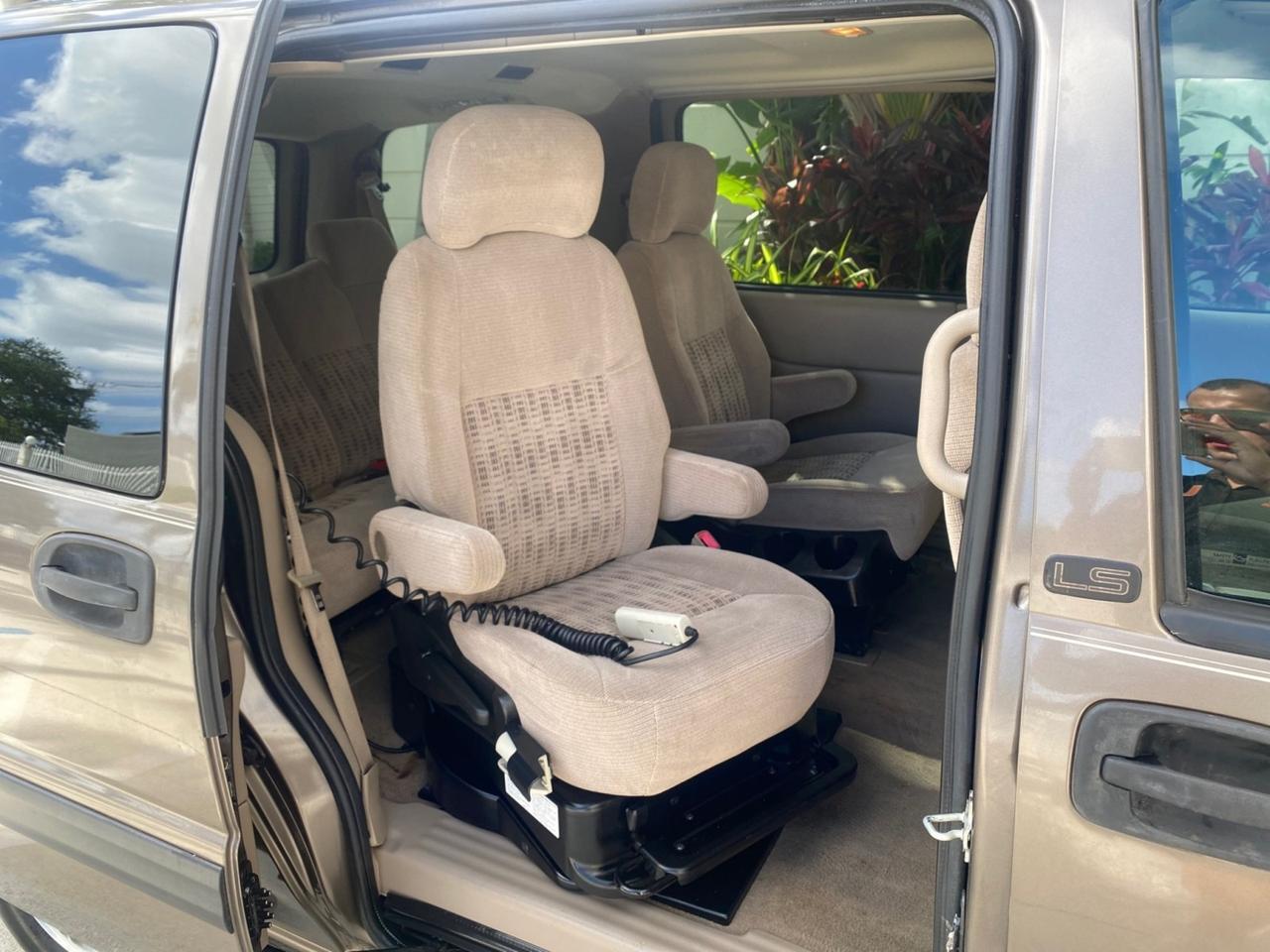 2005 Chevrolet Venture LS LOW MILES 48,285 Pompano Beach FL