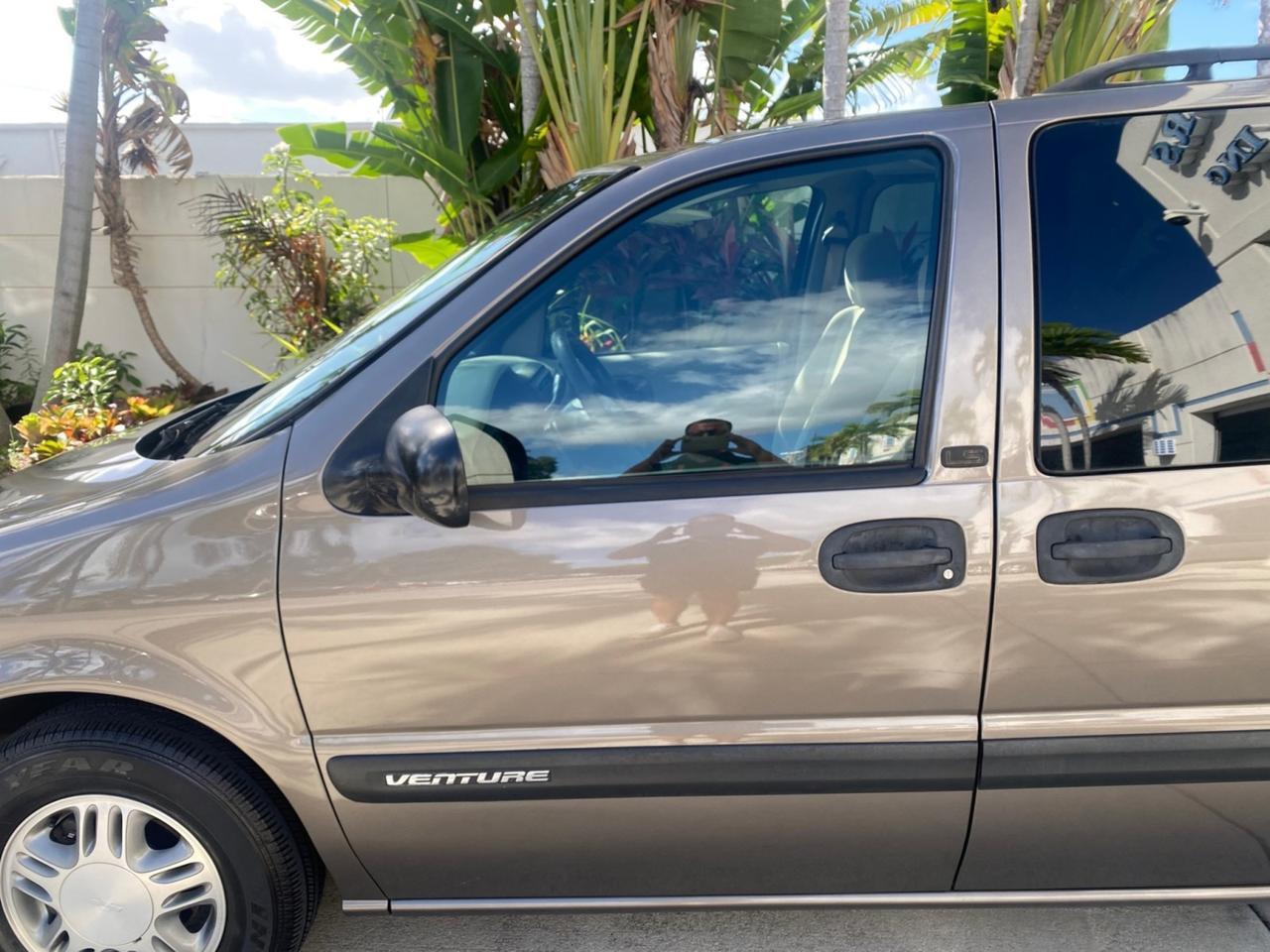 2005 Chevrolet Venture LS LOW MILES 48,285 Pompano Beach FL