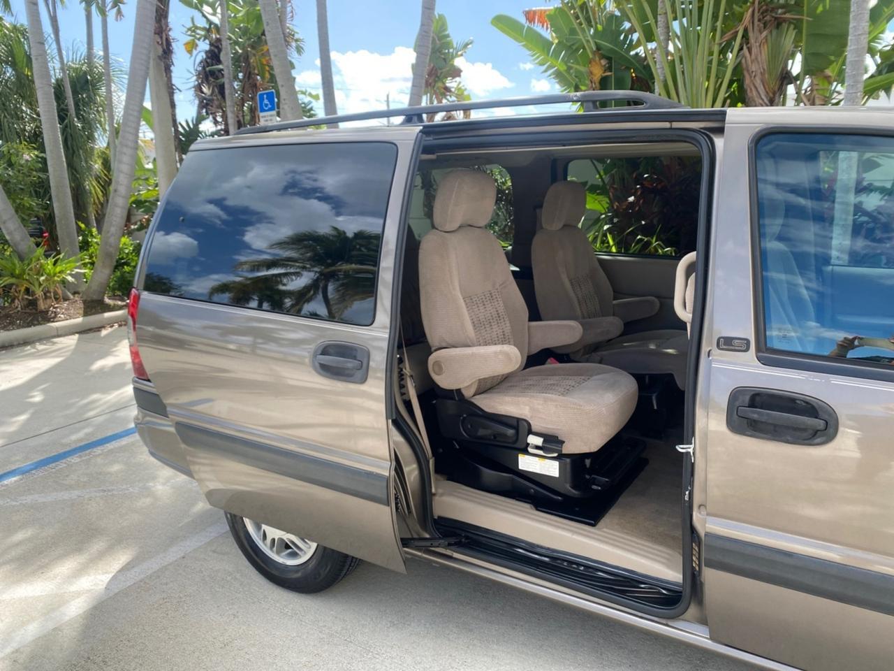 2005 Chevrolet Venture LS LOW MILES 48,285 Pompano Beach FL