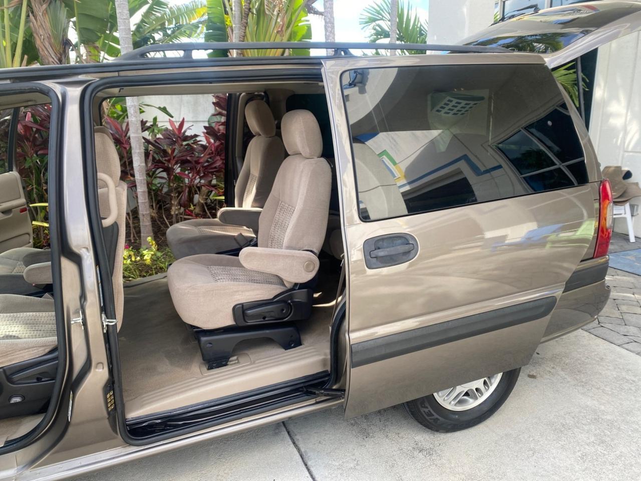 2005 Chevrolet Venture LS LOW MILES 48,285 Pompano Beach FL