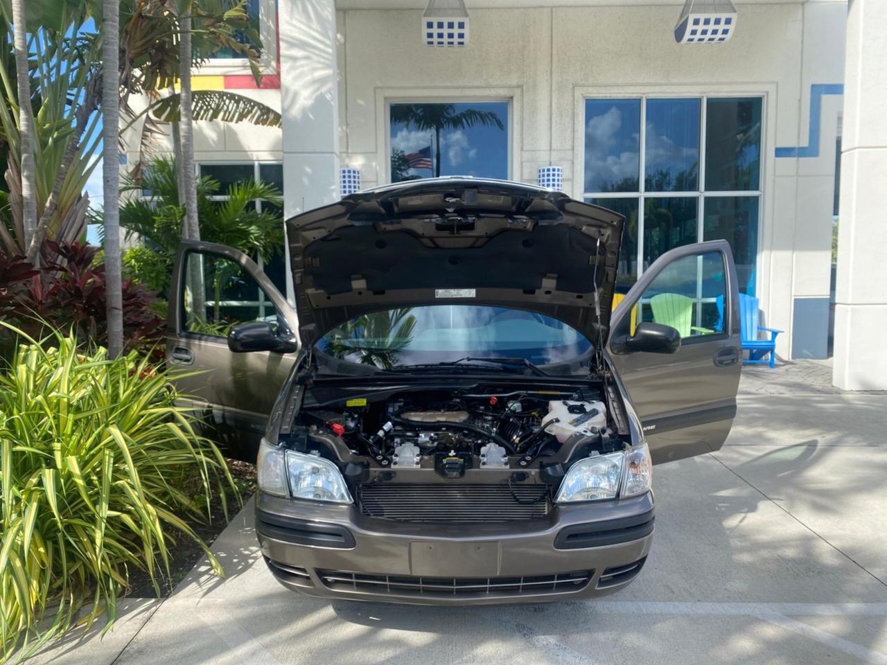 2005 Chevrolet Venture LS LOW MILES 48,285 Pompano Beach FL