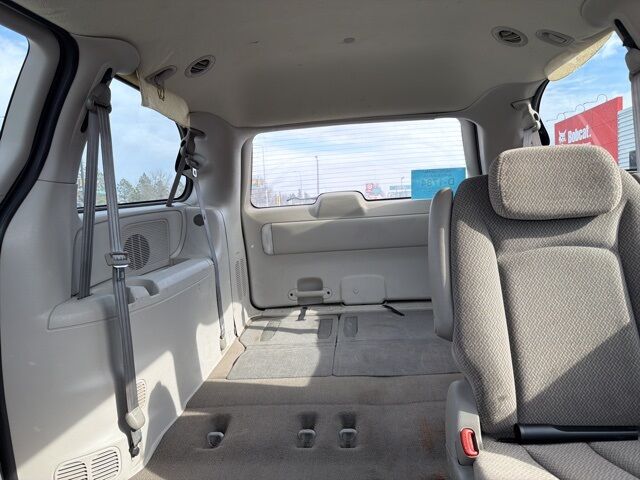 2005 Chrysler Town &amp; Country Watertown SD