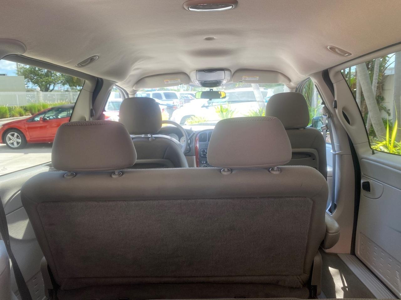 2005 Chrysler Town & Country LOW MILES 50,427 Pompano Beach FL