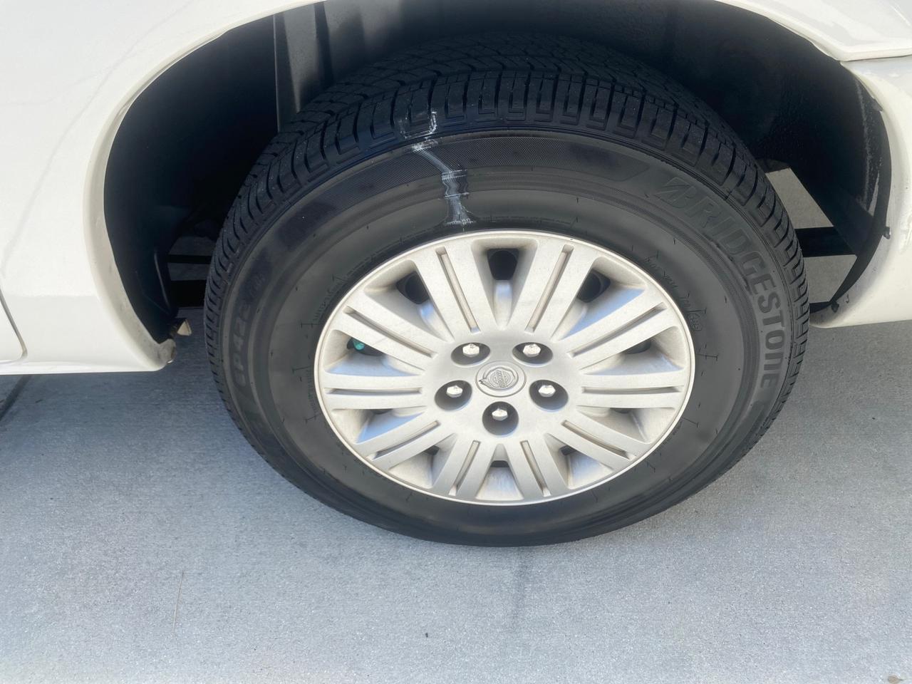 2005 Chrysler Town & Country LOW MILES 50,427 Pompano Beach FL
