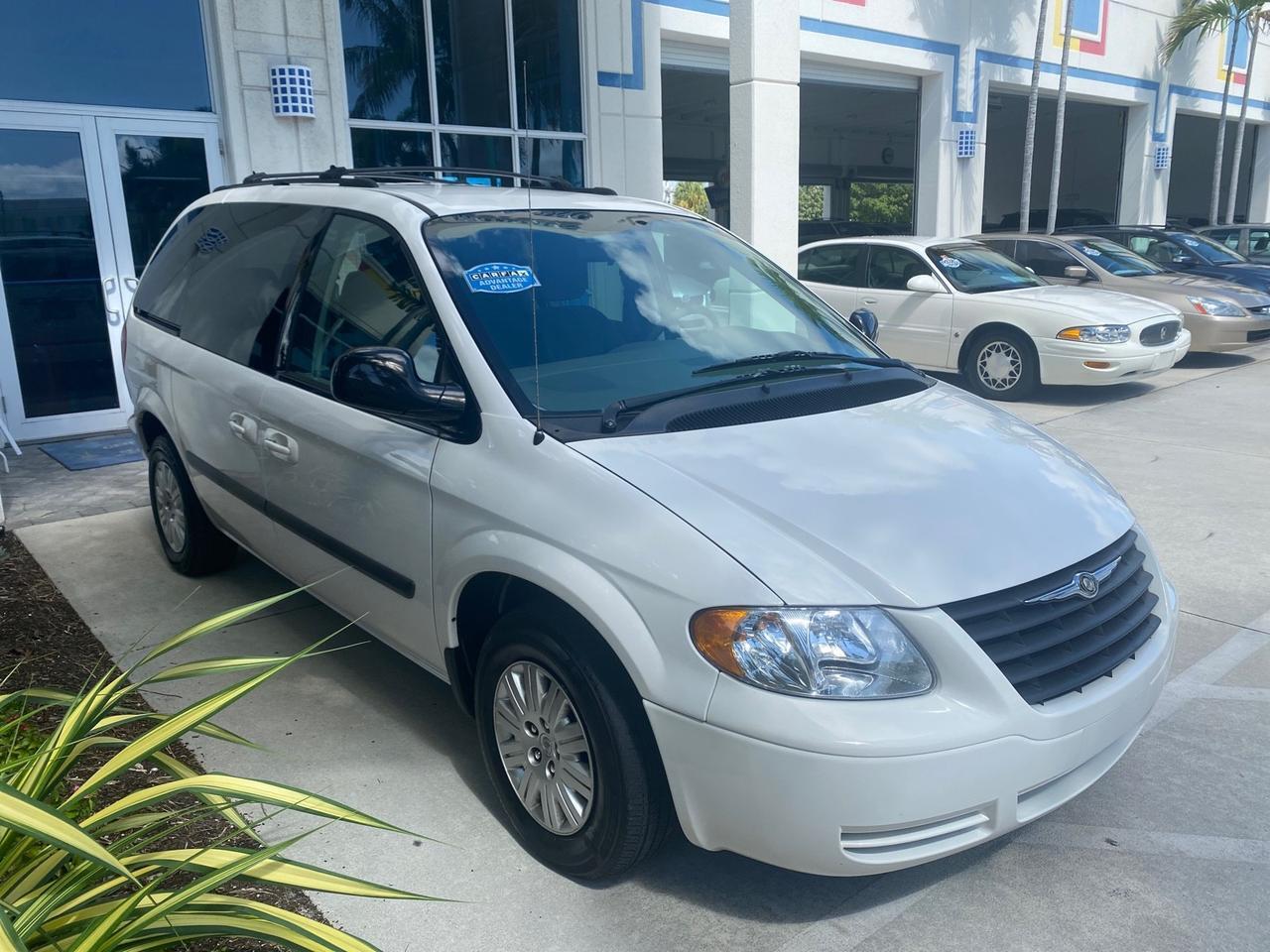 2005 Chrysler Town & Country LOW MILES 50,427 Pompano Beach FL