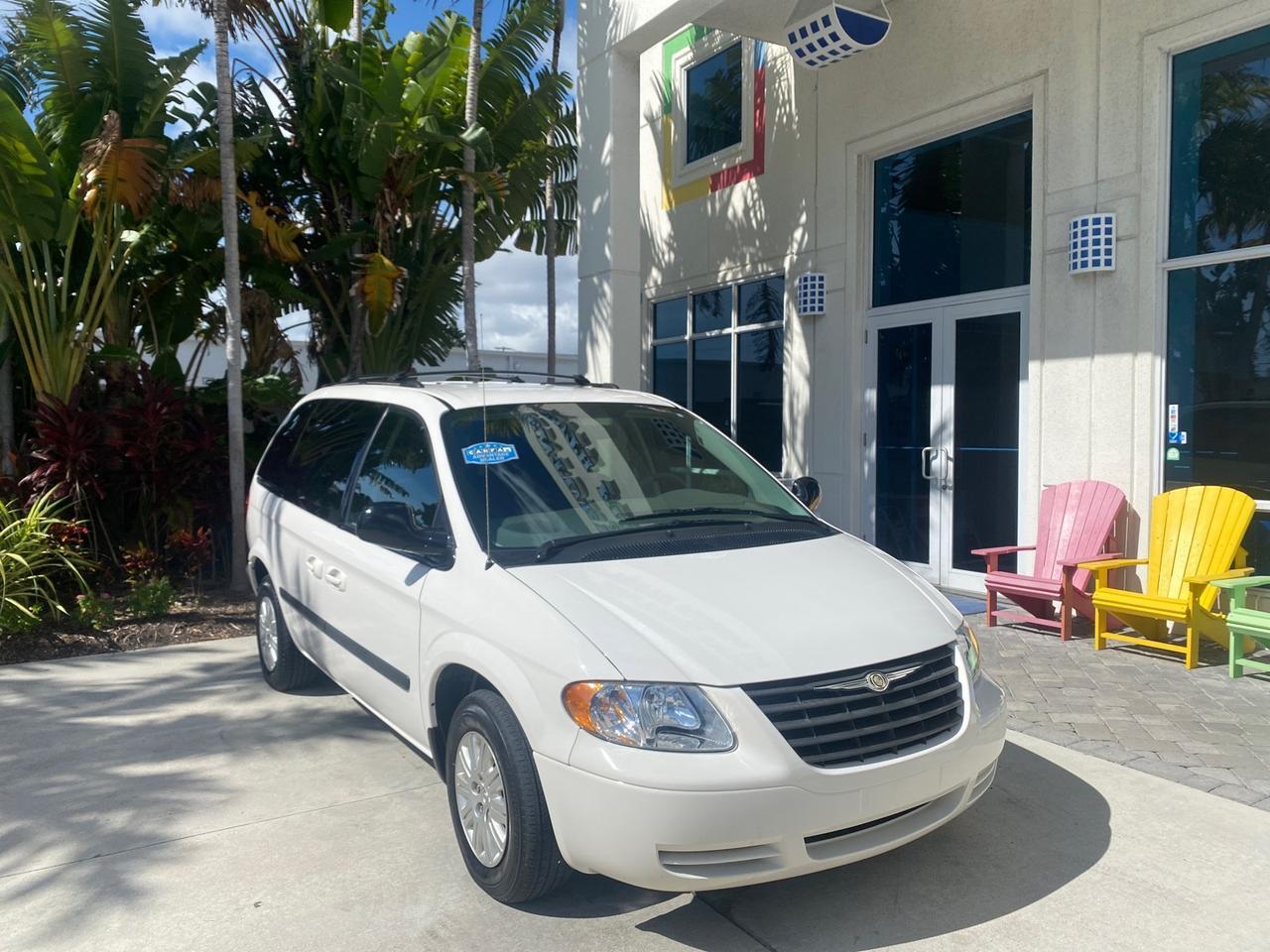 2005 Chrysler Town & Country LOW MILES 50,427 Pompano Beach FL