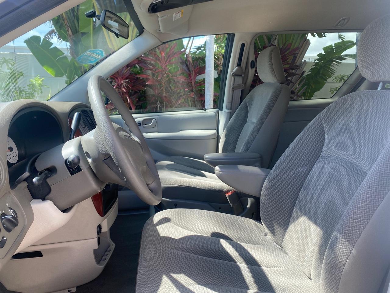 2005 Chrysler Town & Country LOW MILES 50,427 Pompano Beach FL