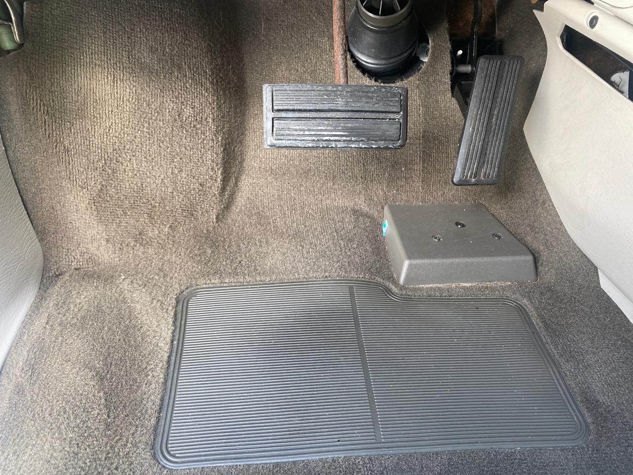 2005 Chrysler Town & Country LOW MILES 50,427 Pompano Beach FL