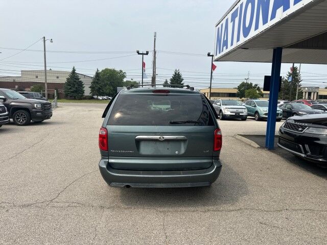 2005 Chrysler Town & Country LX Cleveland OH