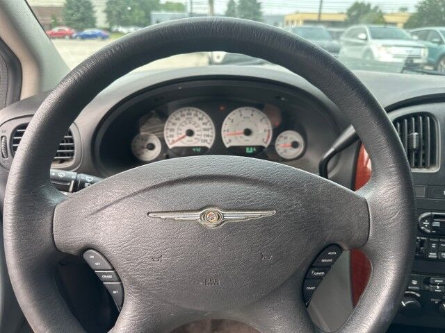 2005 Chrysler Town & Country LX Cleveland OH
