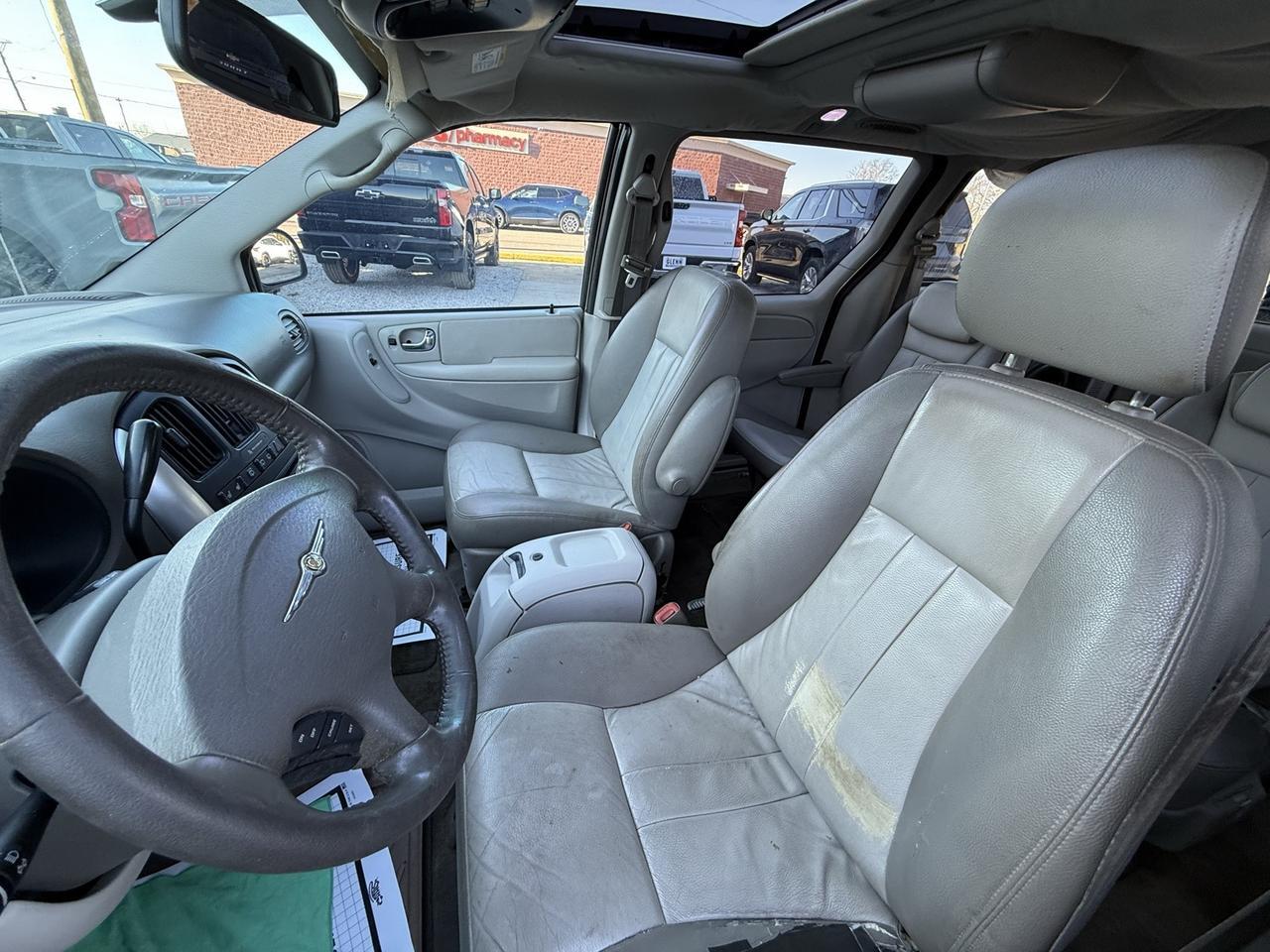 2005 Chrysler Town &amp; Country Touring Crestwood KY