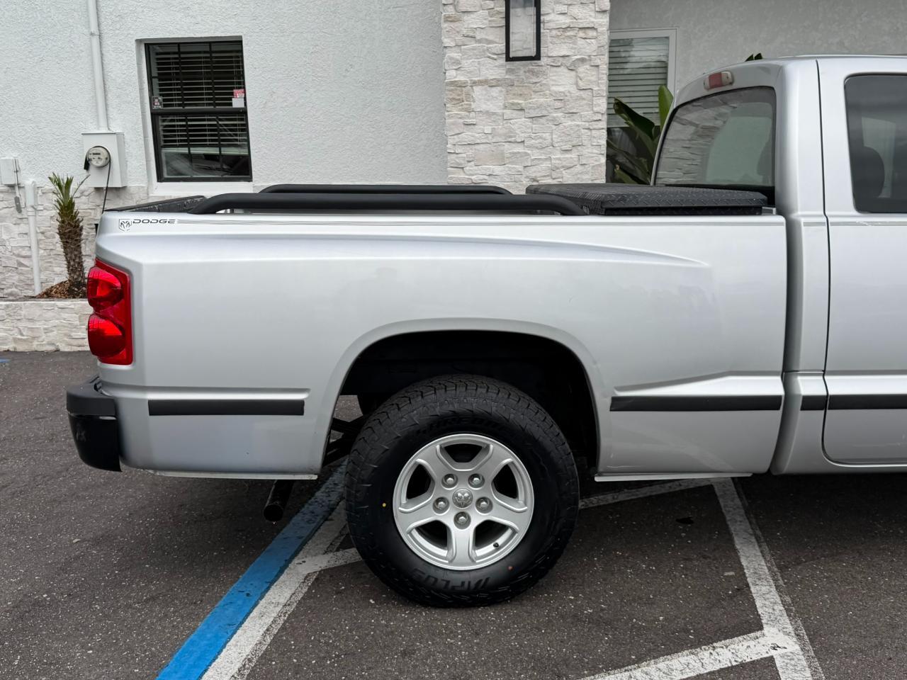 2005 Dodge Dakota 2dr Club Cab 131" WB ST Jacksonville FL
