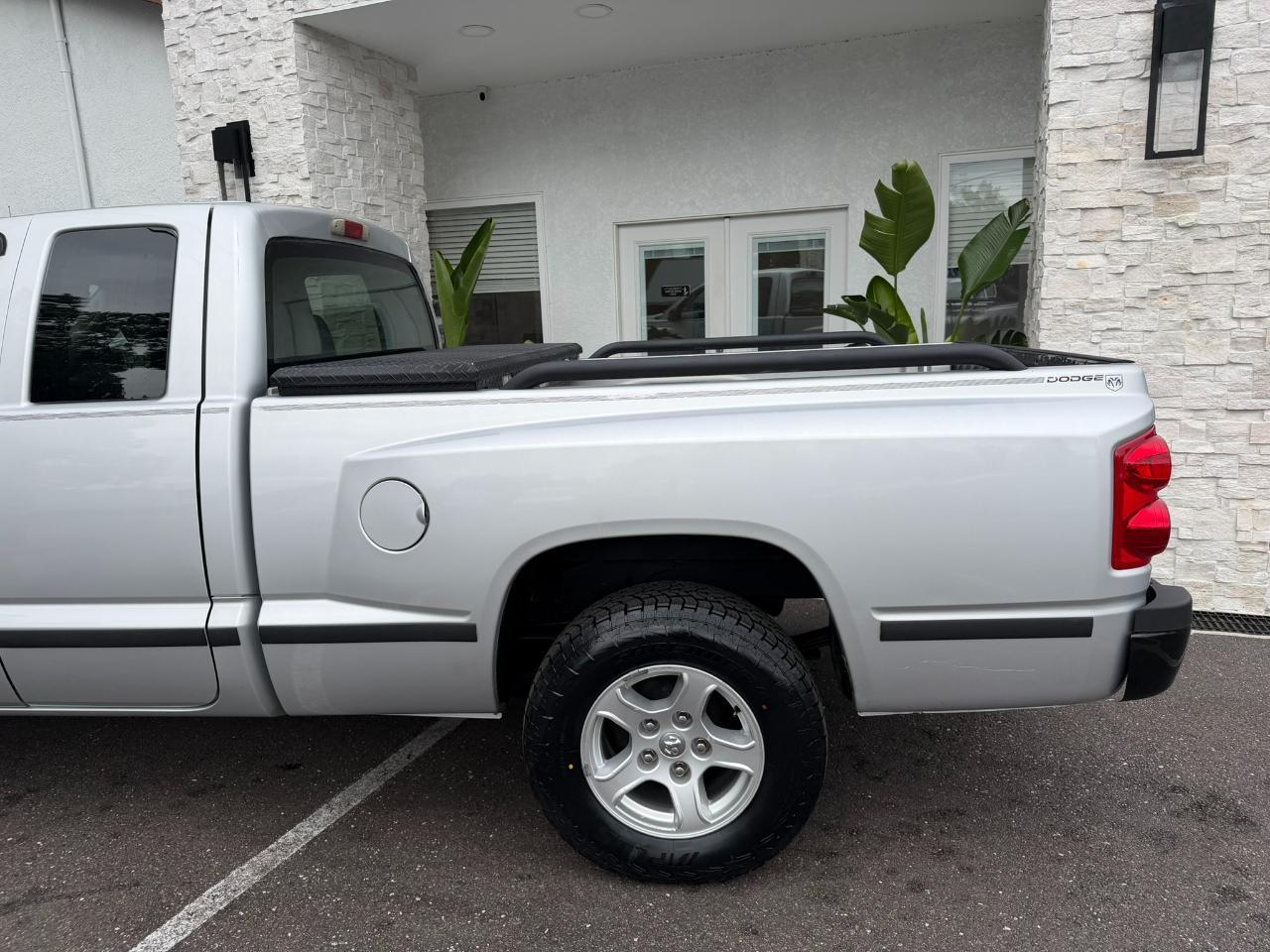 2005 Dodge Dakota 2dr Club Cab 131" WB ST Jacksonville FL