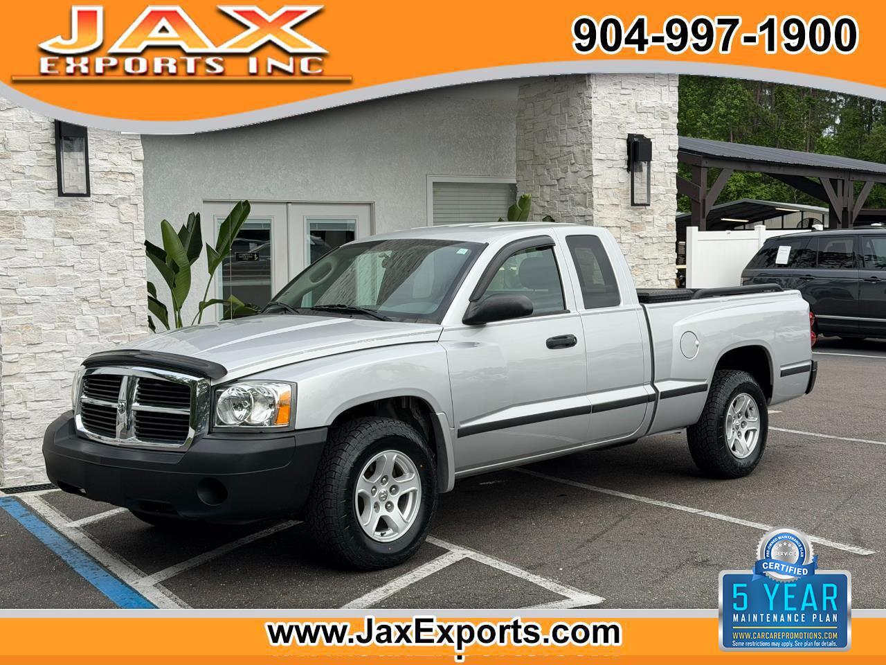 2005 Dodge Dakota 2dr Club Cab 131" WB ST