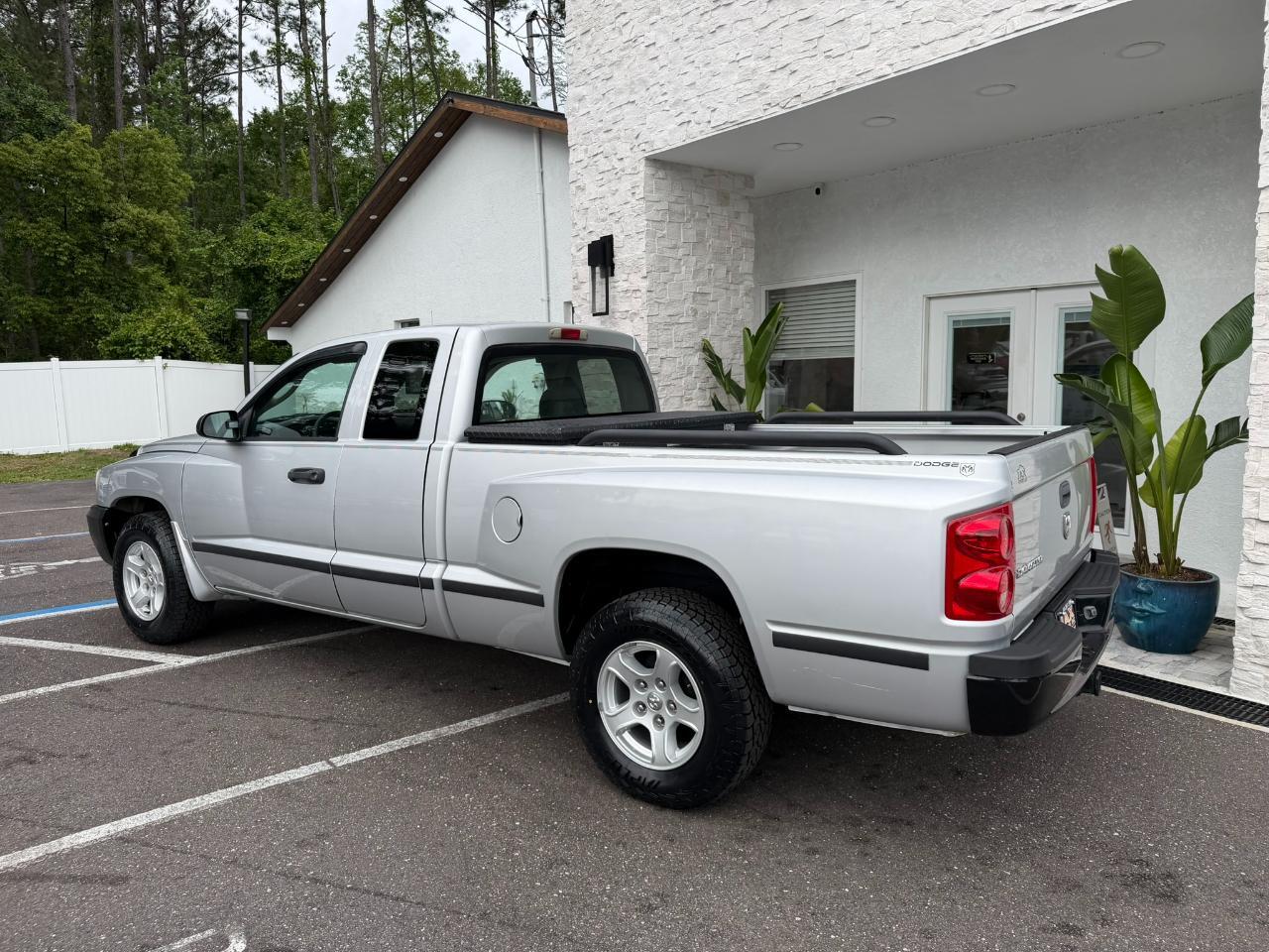 2005 Dodge Dakota 2dr Club Cab 131" WB ST Jacksonville FL