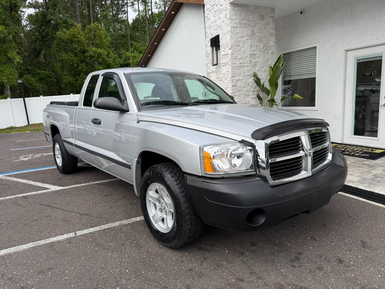 2005 Dodge Dakota 2dr Club Cab 131" WB ST Jacksonville FL