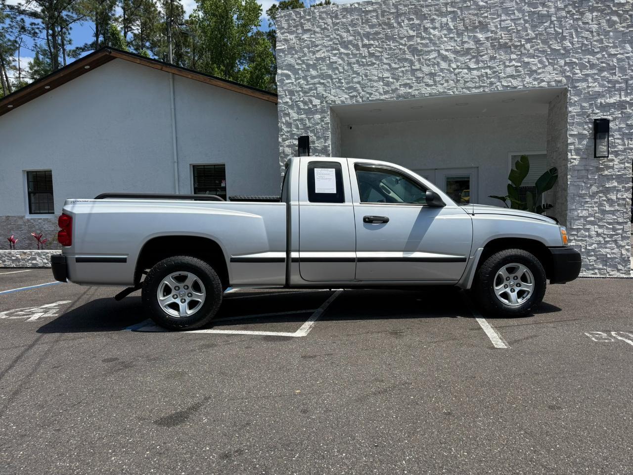 2005 Dodge Dakota 2dr Club Cab 131" WB ST Jacksonville FL