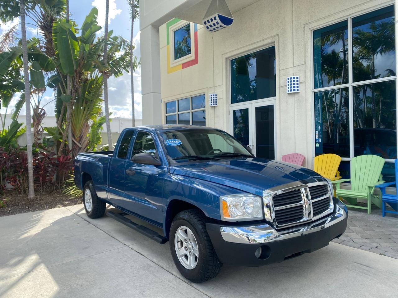 2005 Dodge Dakota SLT LOW MILES 69,842 4WD CLUB