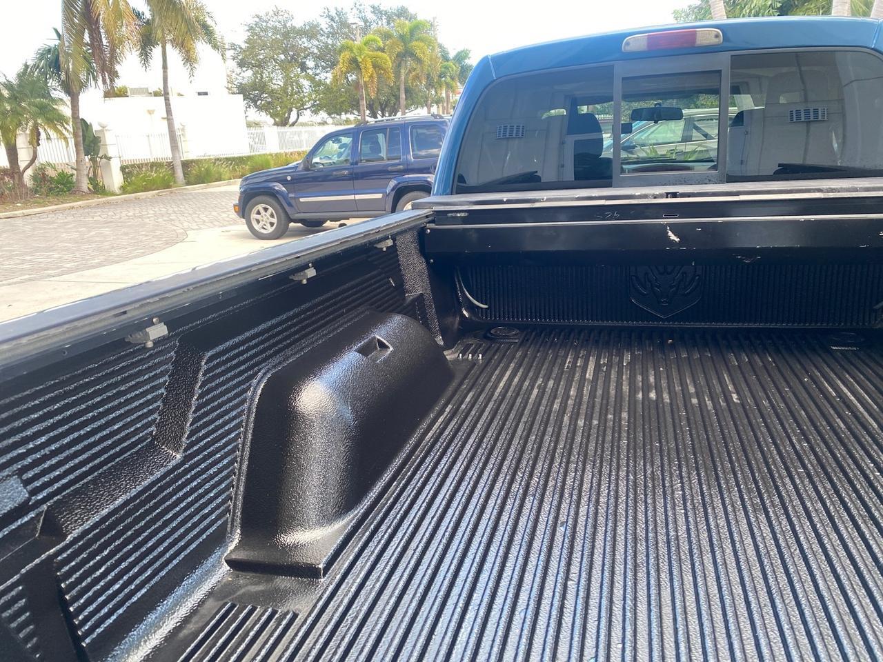 2005 Dodge Dakota SLT LOW MILES 69,842 4WD CLUB Pompano Beach FL