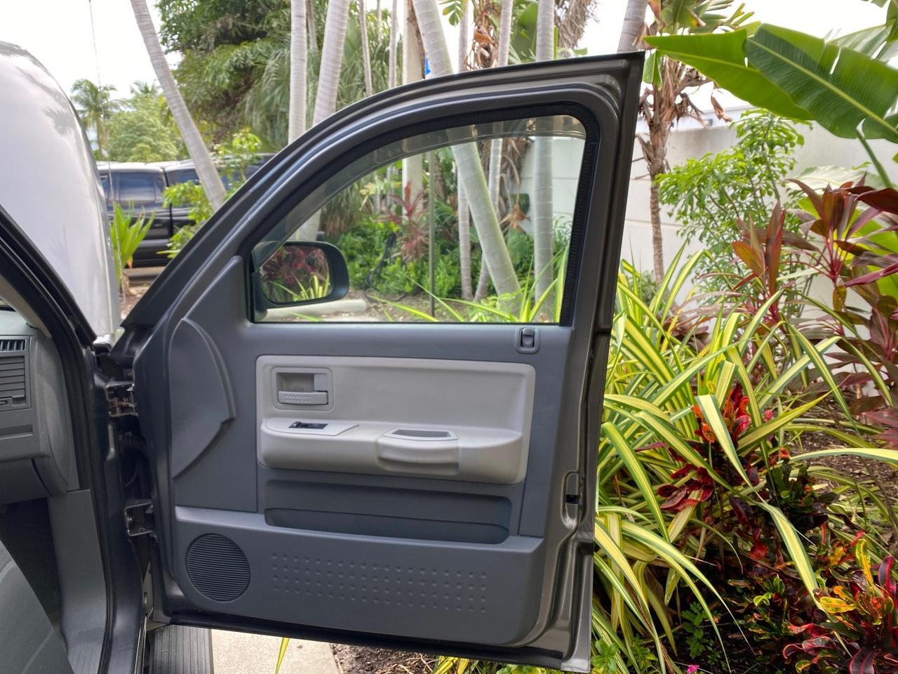 2005 Dodge Dakota SLT LOW MILES 70,362 4WD Pompano Beach FL