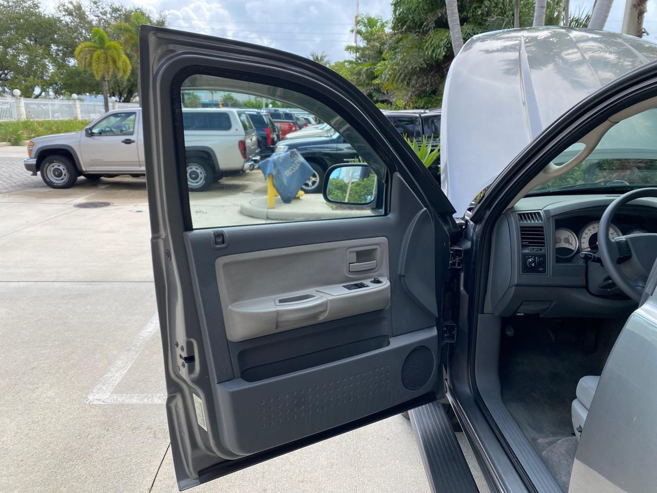 2005 Dodge Dakota SLT LOW MILES 70,362 4WD Pompano Beach FL