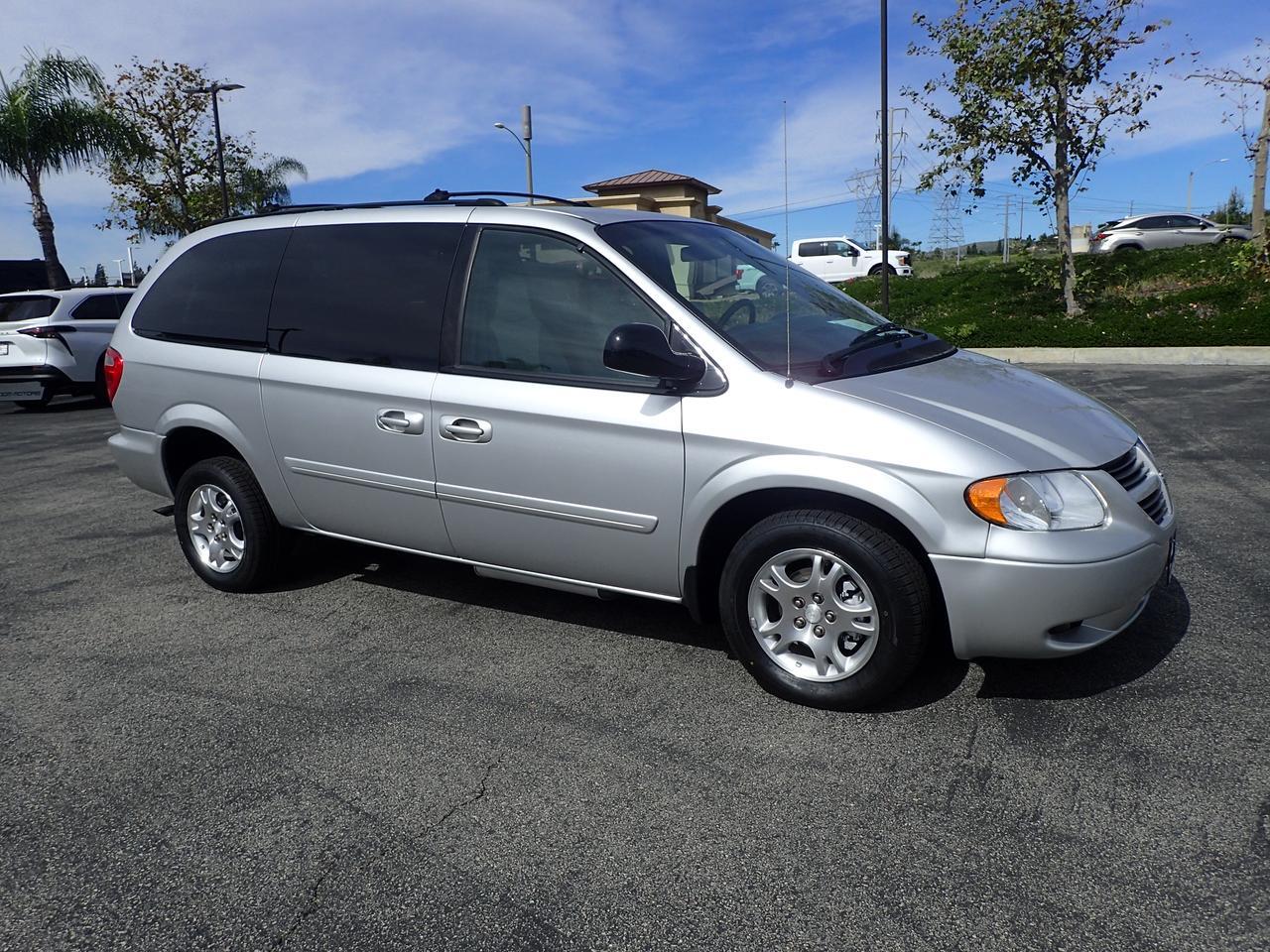 2005 Dodge Grand Caravan SE