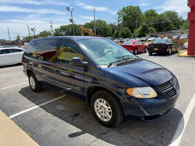 2005 Dodge Grand Caravan SE