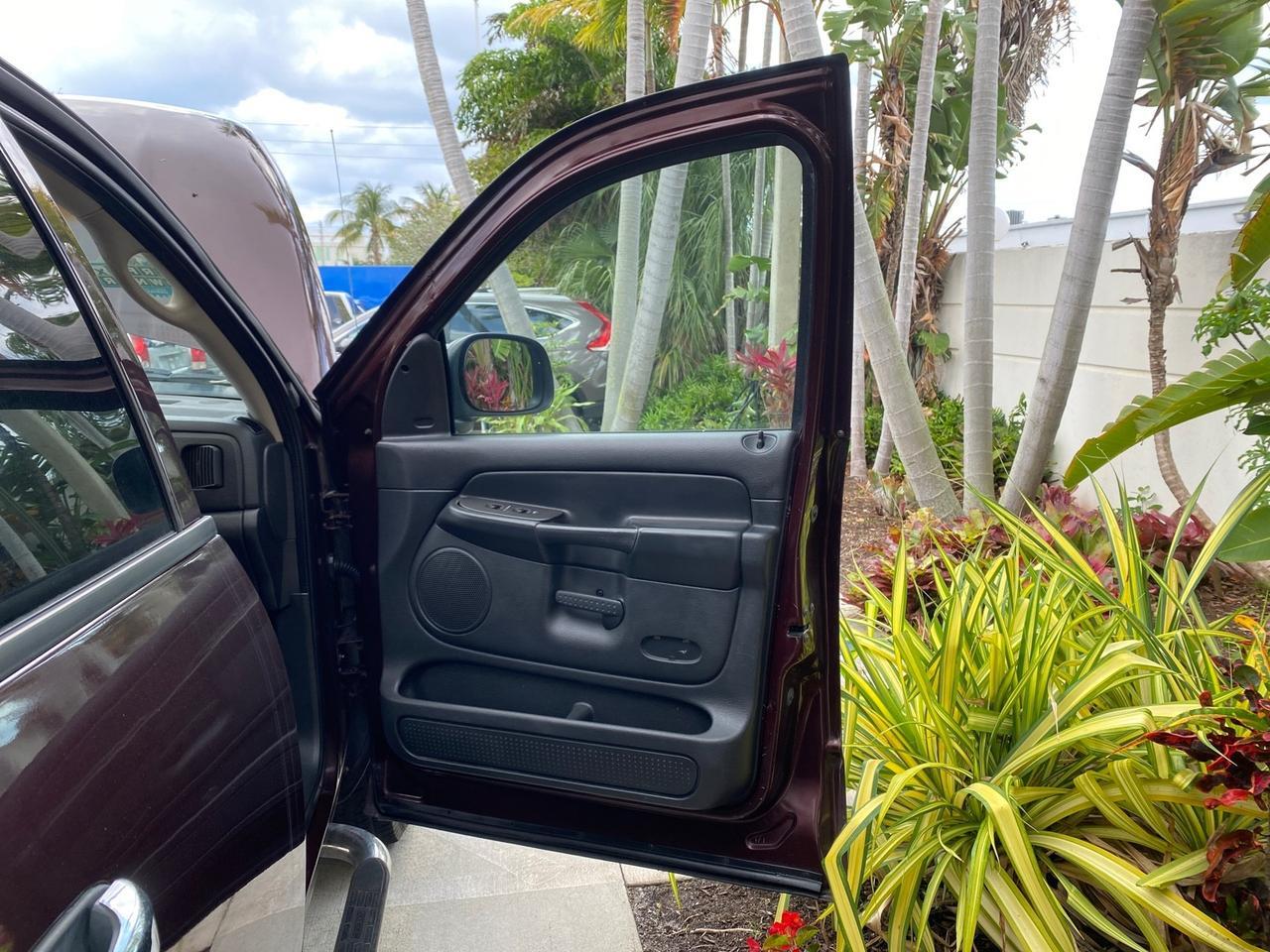 2005 Dodge Ram 1500 4 DR SLT 1 OWNER FL HEMI 5.7 V8 Pompano Beach FL