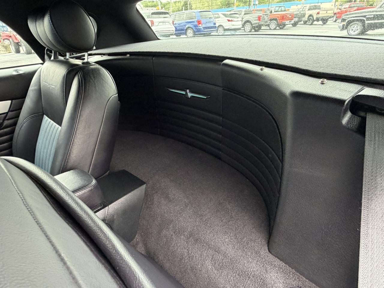 2005 FORD THUNDERBIRD PREMIUM Connellsville PA