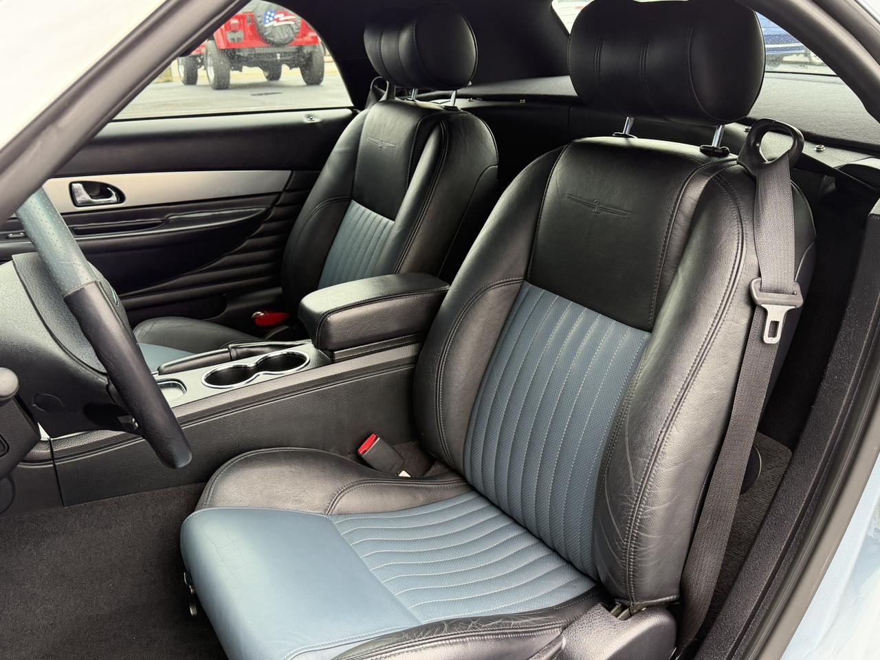 2005 FORD THUNDERBIRD PREMIUM Connellsville PA