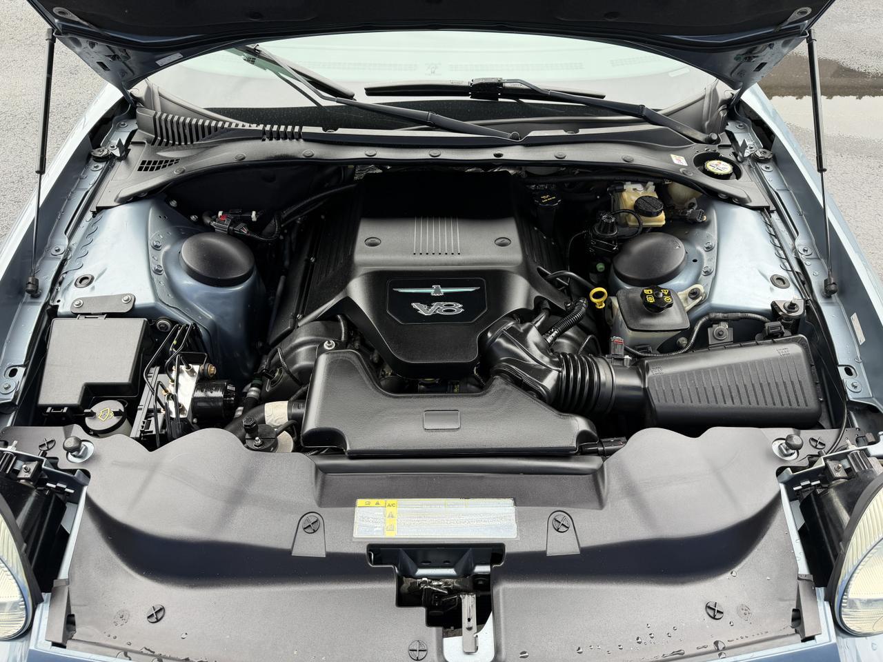 2005 FORD THUNDERBIRD PREMIUM Connellsville PA