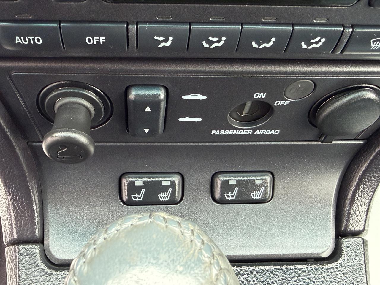2005 FORD THUNDERBIRD PREMIUM Connellsville PA