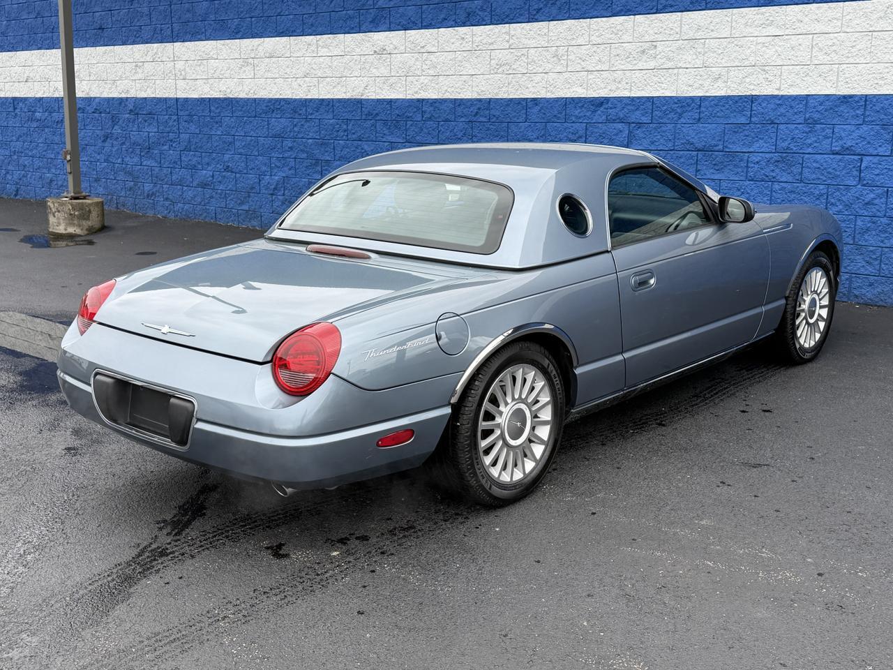 2005 FORD THUNDERBIRD PREMIUM Connellsville PA