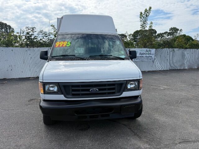 2005 Ford E-350 Super Duty XL | XLT East Islip NY
