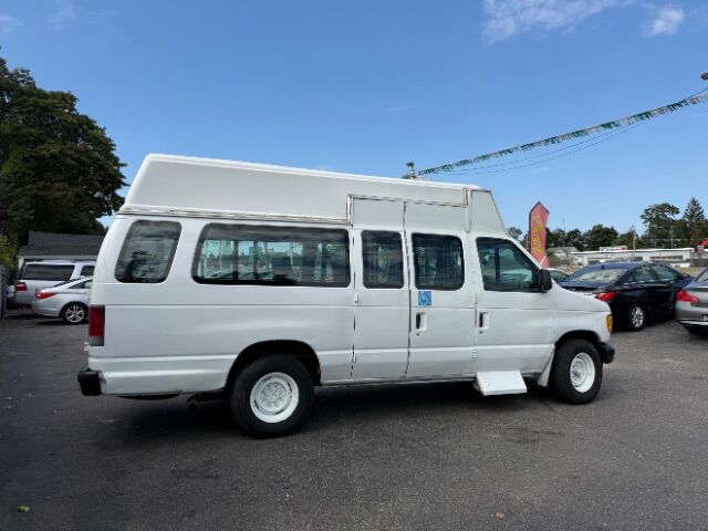 2005 Ford E-350 Super Duty XL | XLT East Islip NY