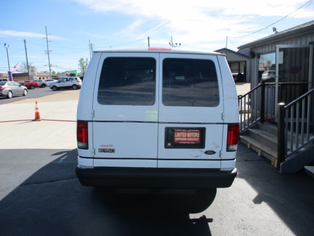 2005 Ford Econoline E-150 Florence KY