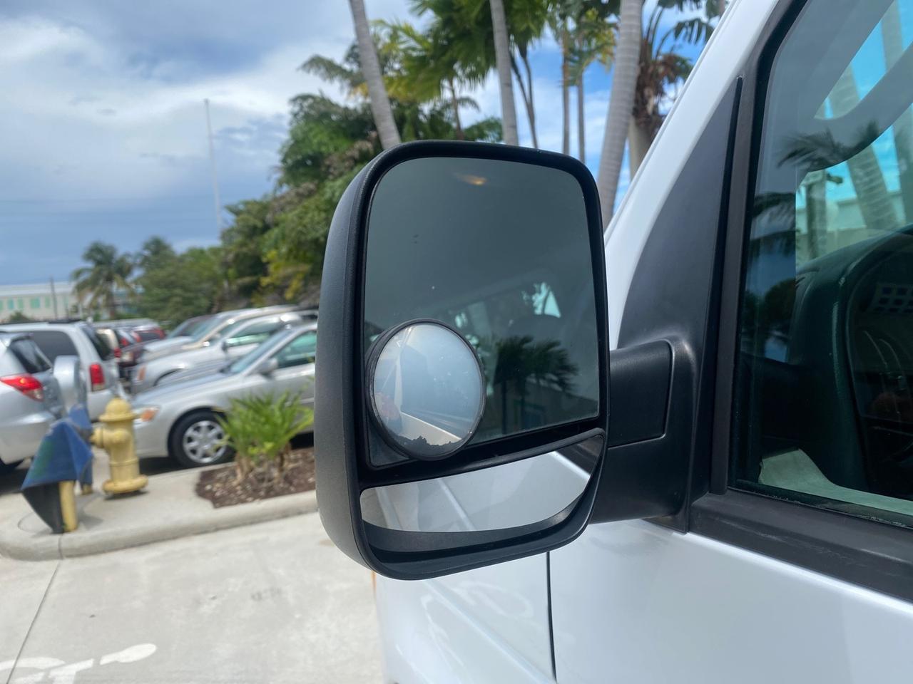 2005 Ford Econoline Wagon 5 PASSENGER XL LOW MILES 49,408 Pompano Beach FL