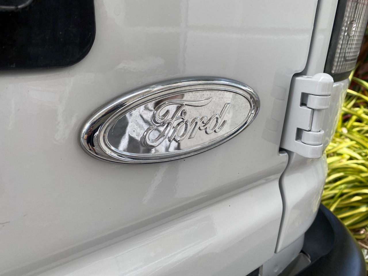 2005 Ford Econoline Wagon 5 PASSENGER XL LOW MILES 49,408 Pompano Beach FL