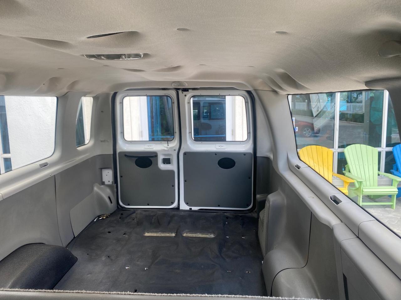2005 Ford Econoline Wagon 5 PASSENGER XL LOW MILES 49,408 Pompano Beach FL