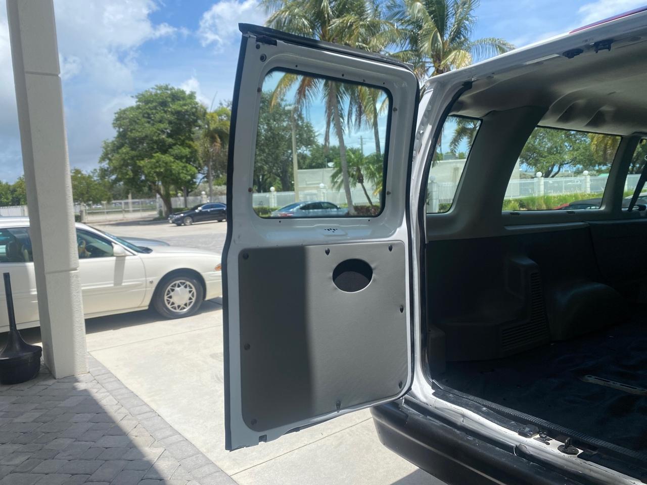 2005 Ford Econoline Wagon 5 PASSENGER XL LOW MILES 49,408 Pompano Beach FL