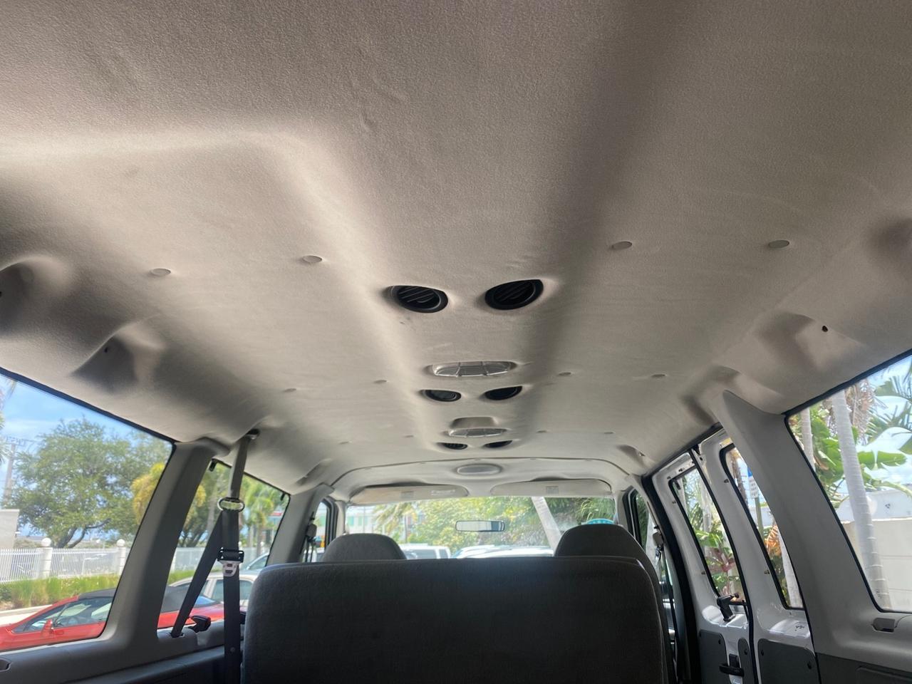 2005 Ford Econoline Wagon 5 PASSENGER XL LOW MILES 49,408 Pompano Beach FL